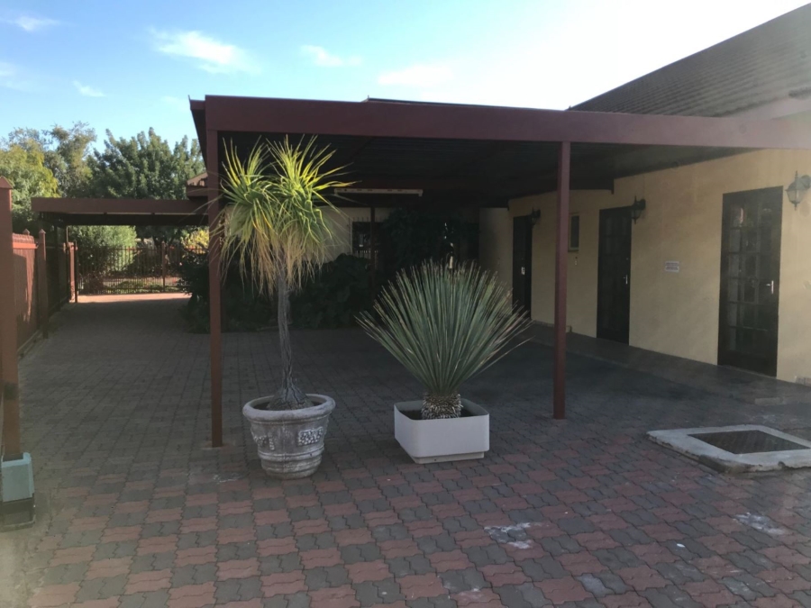4 Bedroom Property for Sale in Oosterville Northern Cape